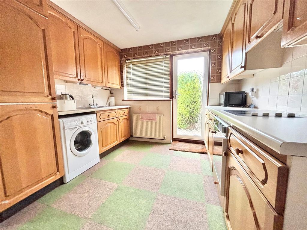 Property photo 2 of 12 Kit.Jpg