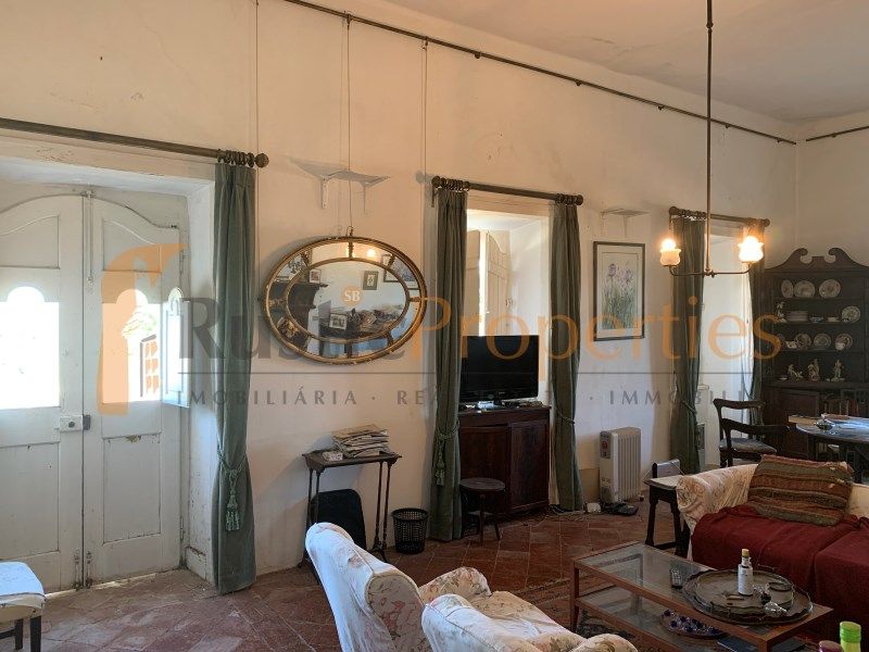 Property photo 2 of 27