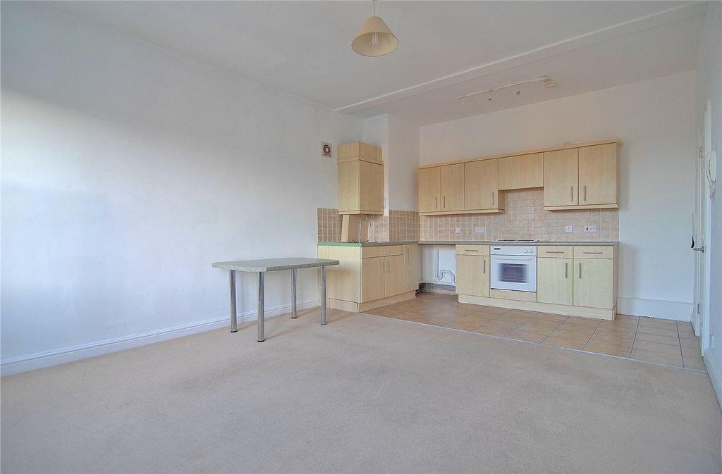 Property photo 3 of 7 Picture No. 08