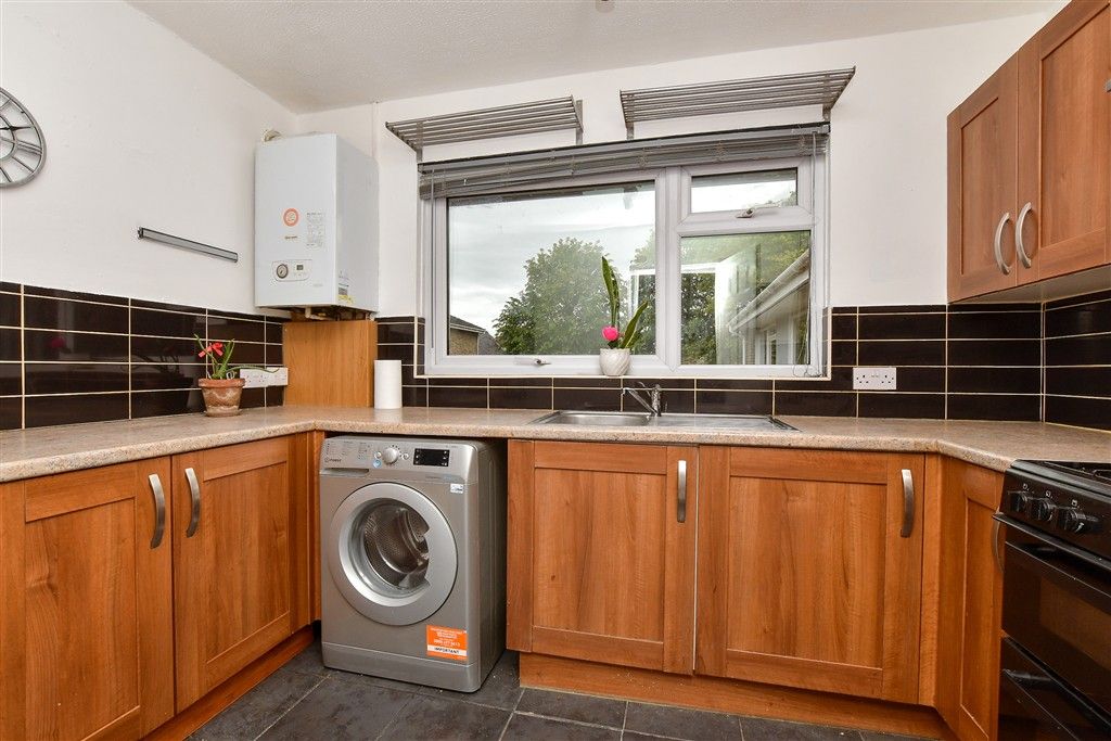Property photo 2 of 13 Kitchen
