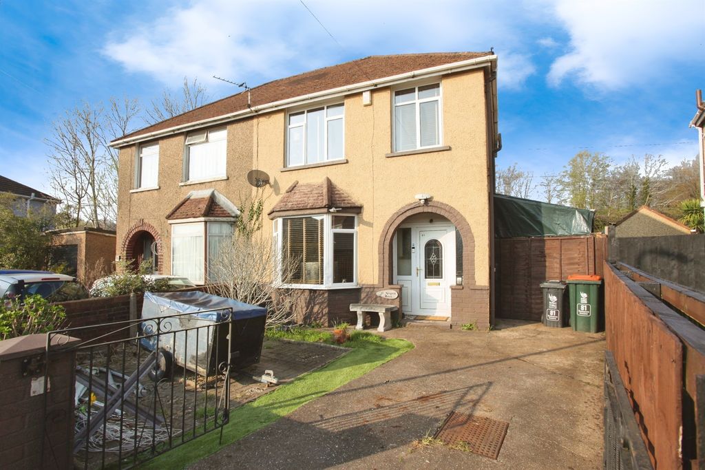 Property photo 1 of 21