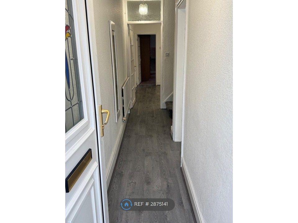 Property photo 2 of 34