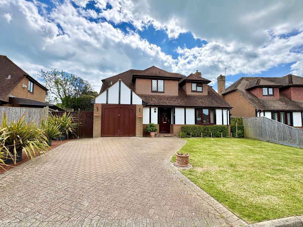 Property photo 1 of 28