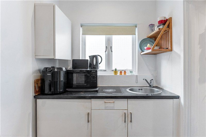 Property photo 3 of 10 Picture No. 04