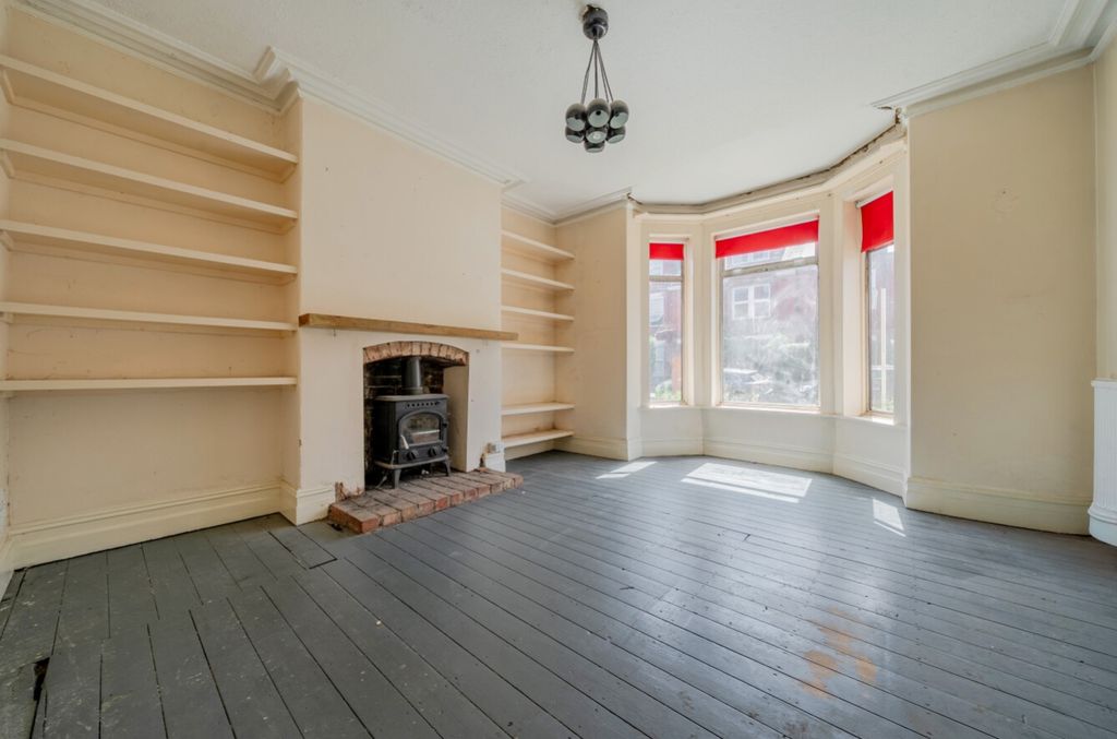 Property photo 2 of 22 1483435-14-6A3Bd442371Fd