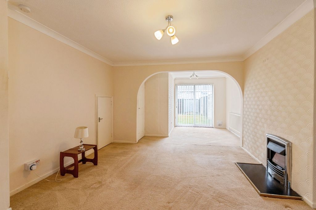 Property photo 2 of 15 Pbox-Img.Jpg
