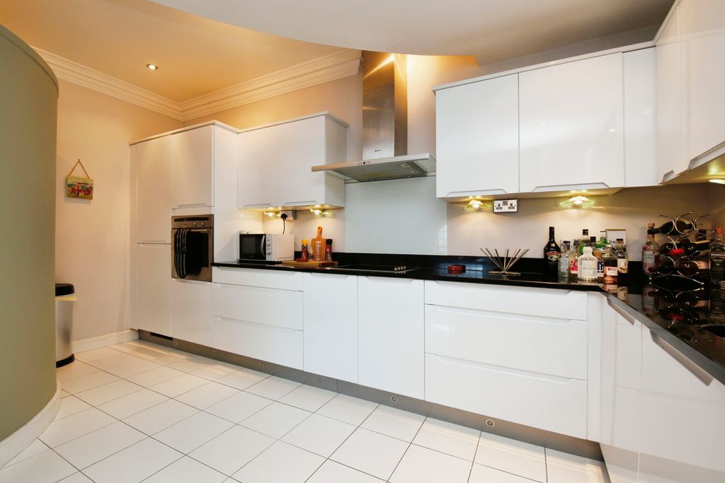 Property photo 3 of 15 Photography