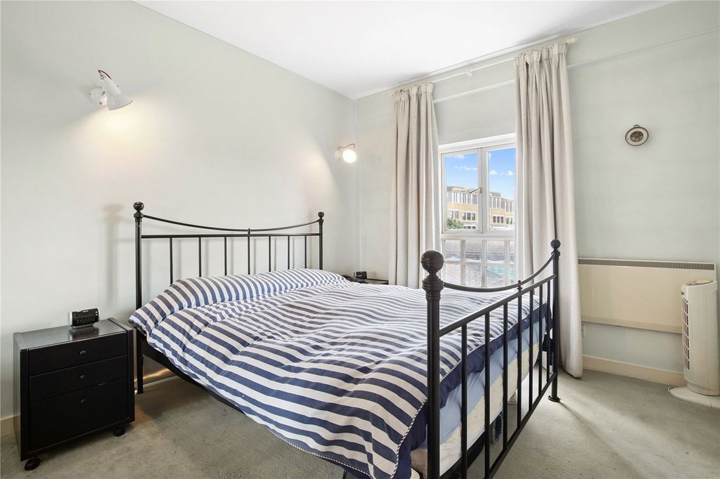 Property photo 3 of 22 Picture No. 12