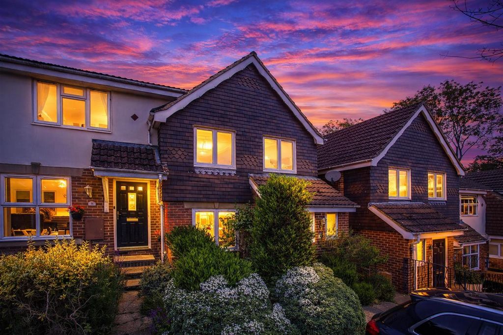 Property photo 1 of 20 56 Bridge Farm Road - Front Shot.Jpg