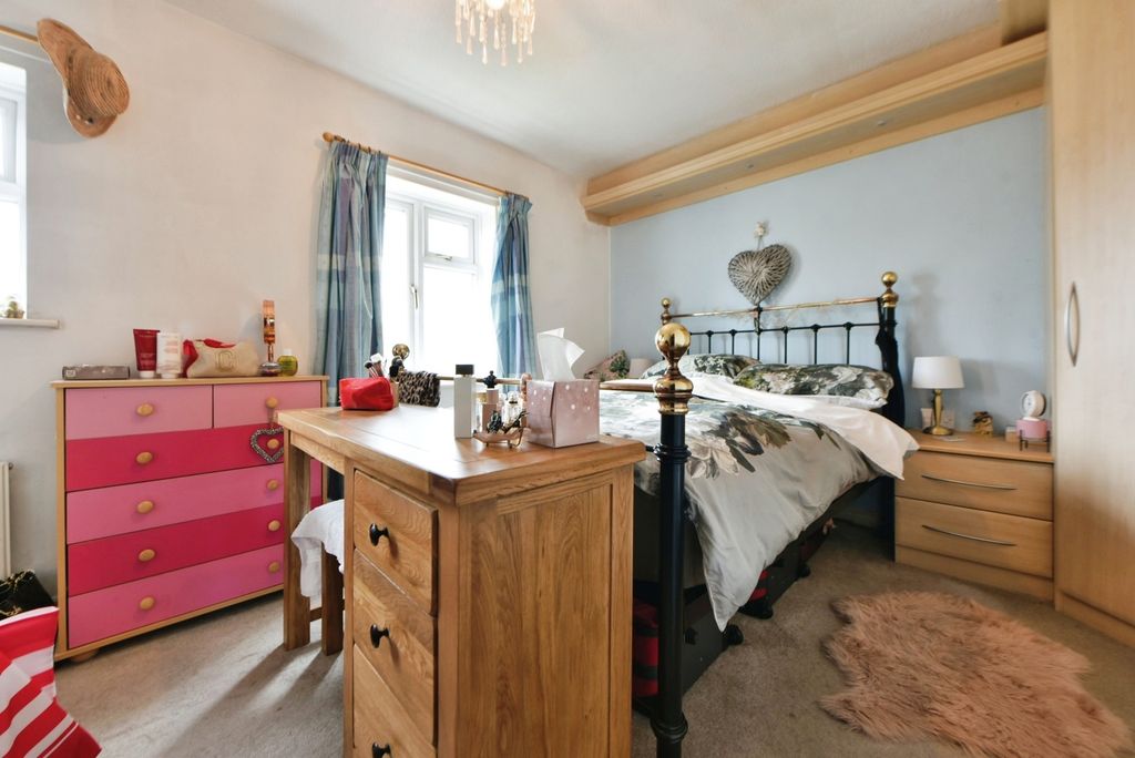 Property photo 1 of 20 Pbox-Img.Jpg