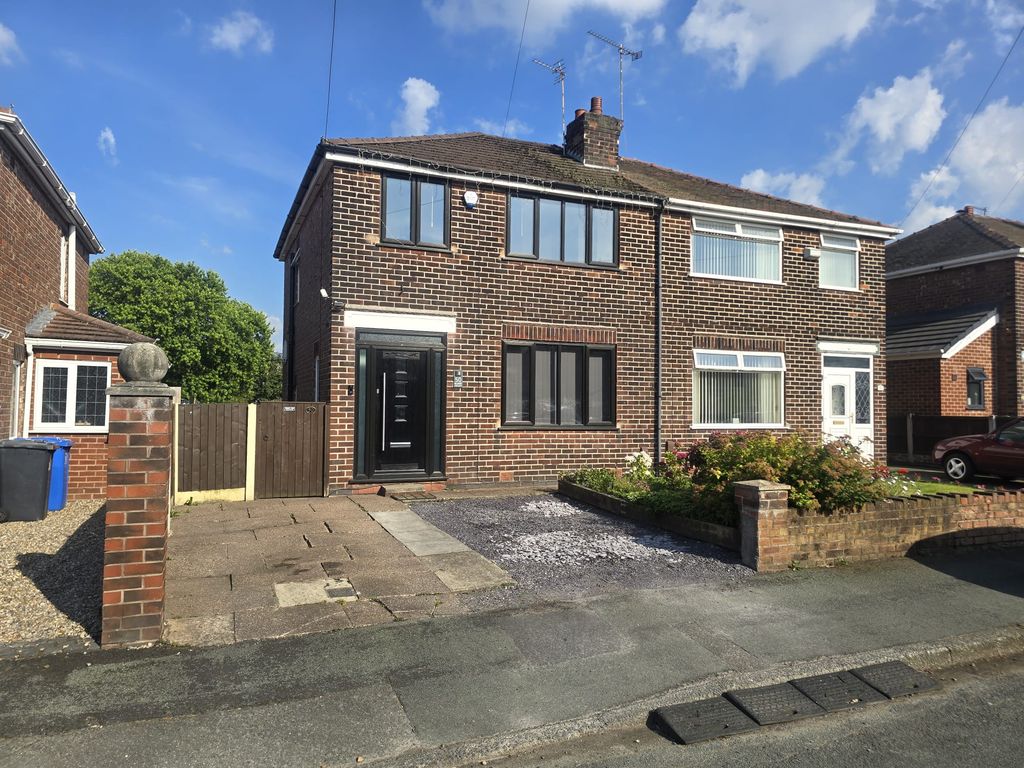 Property photo 1 of 18 1