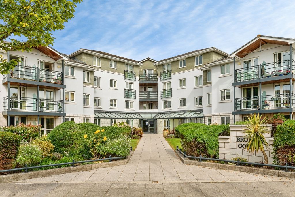 Property photo 1 of 10 Pbox-Img.Jpg