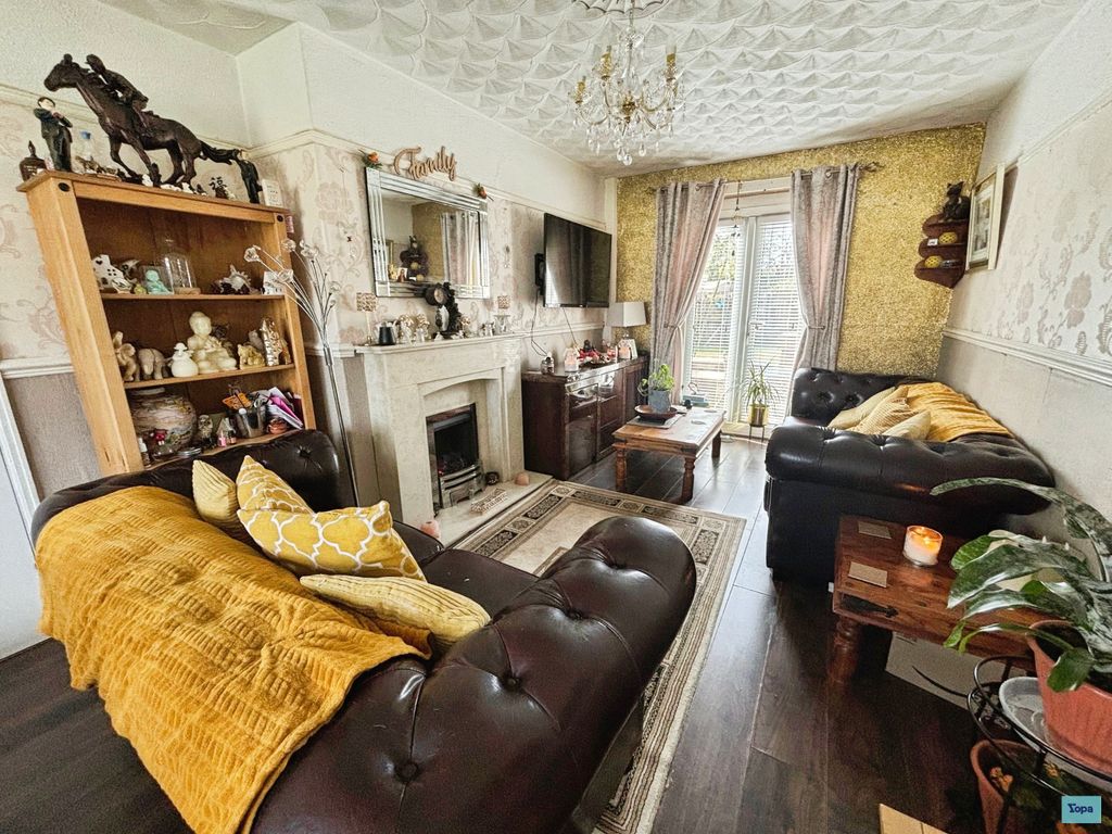 Property photo 3 of 17 3