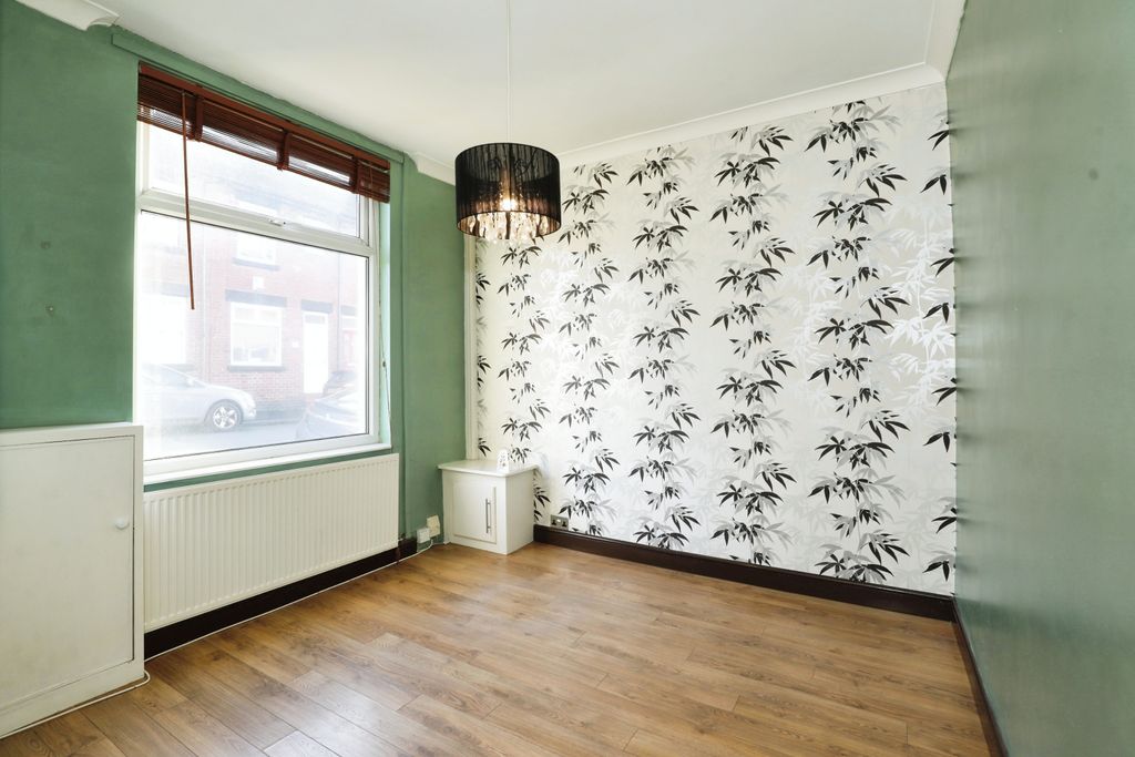 Property photo 3 of 17 Dining Room