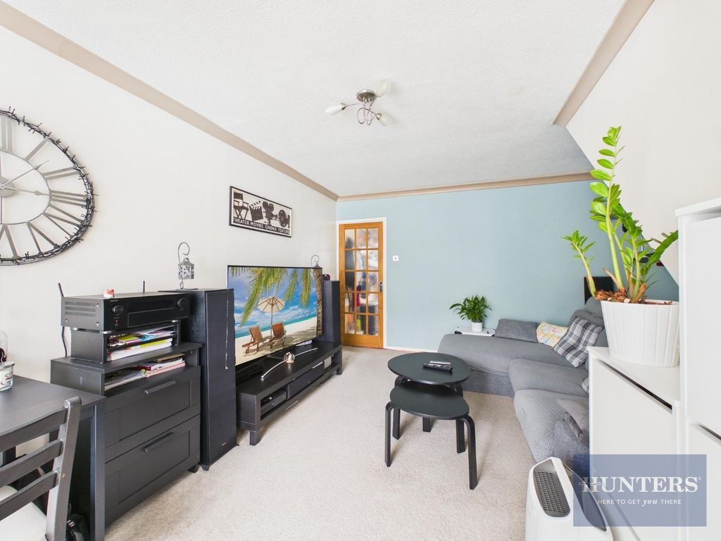 Property photo 3 of 12 Living Room