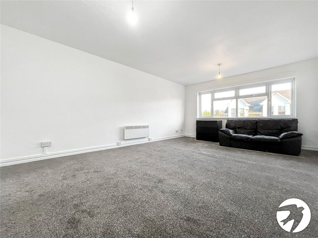 Property photo 3 of 6 Picture No. 09