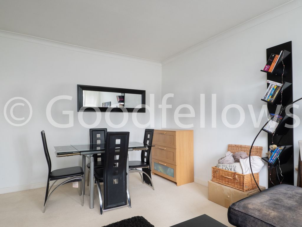 Property photo 3 of 13 Gc11-006 Wm.Jpg