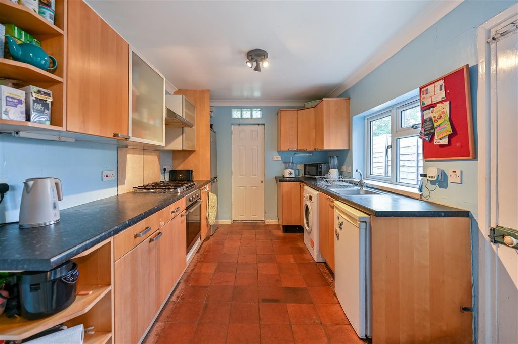 Property photo 3 of 11