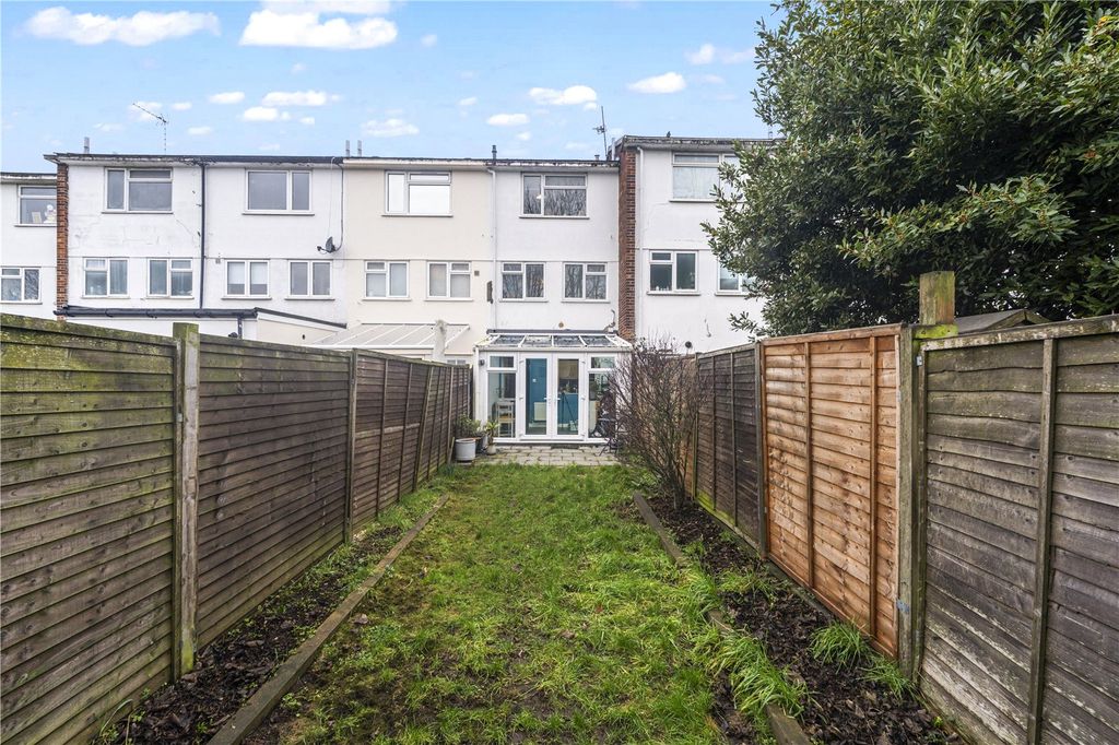 Property photo 2 of 8 Picture No. 17