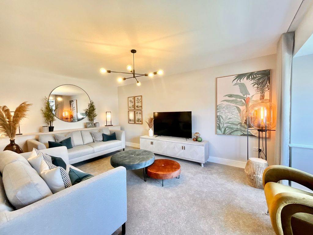 Property photo 2 of 9