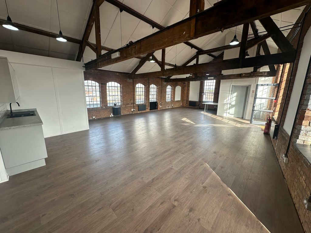 Property photo 3 of 5 Img_7999.Jpeg