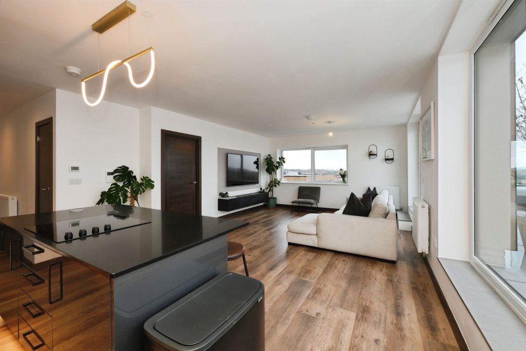 Additional image 8 of 1 bed flat for saleEdinburgh Gate, Harlow CM20