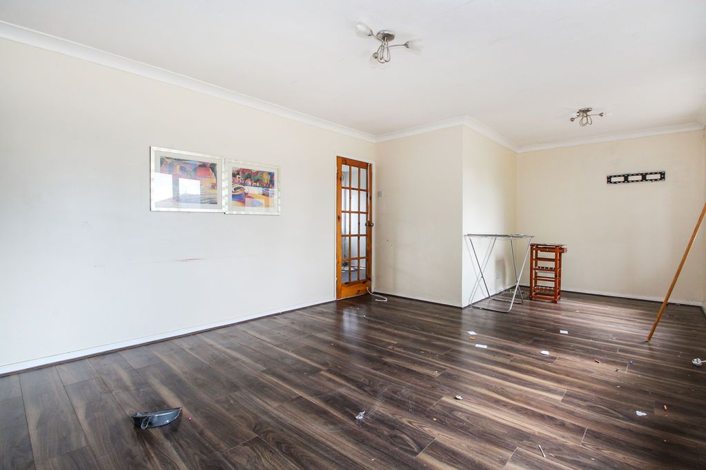 Property photo 2 of 10 Living Room