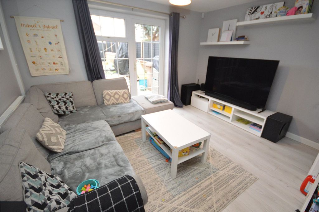 Property photo 2 of 9 Picture No. 28