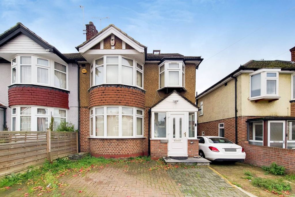 Property photo 1 of 9