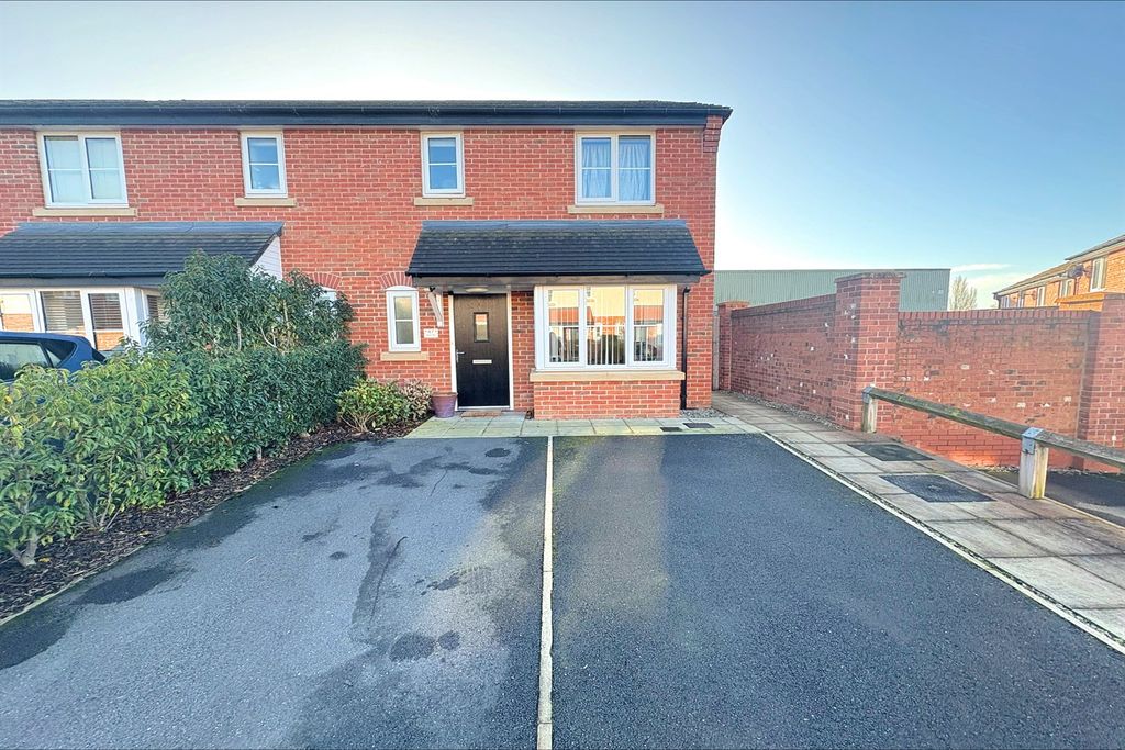 Property photo 1 of 11 (Main)