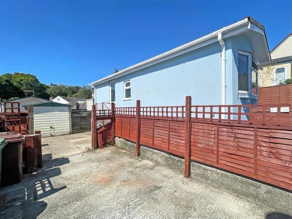 Property photo 1 of 10 Beech Court 3 - Front.Jpg