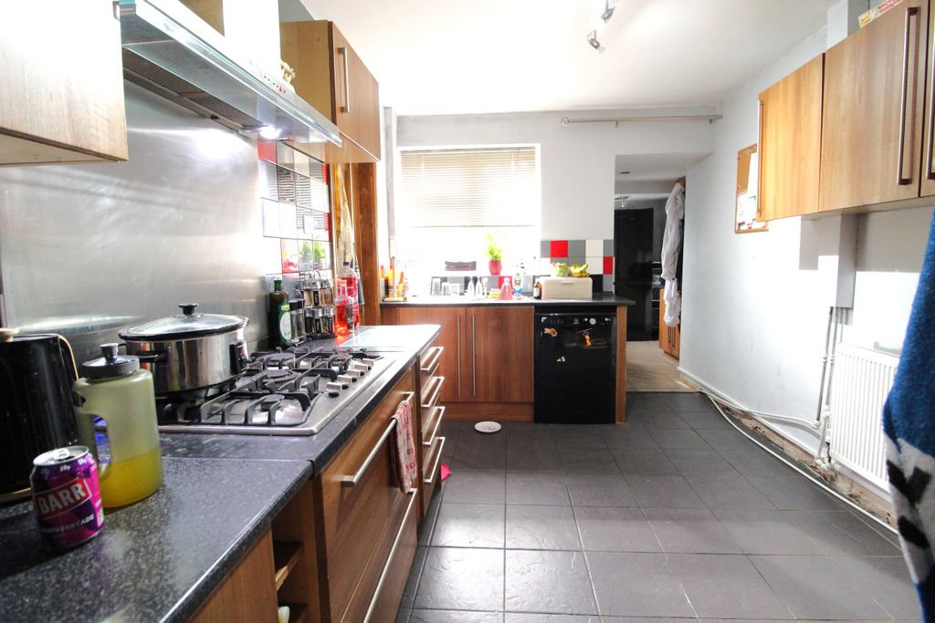 Property photo 3 of 7 Img_9043