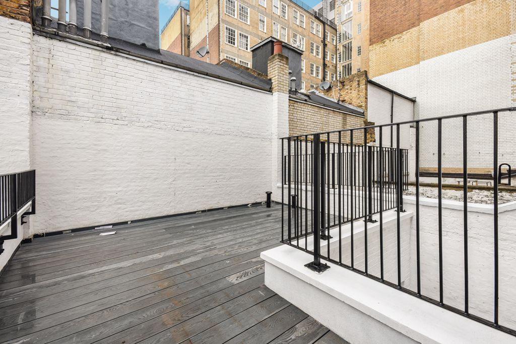 Property photo 1 of 3