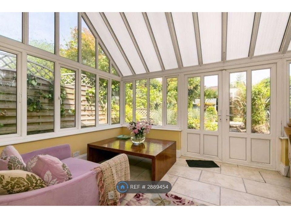 Property photo 1 of 33