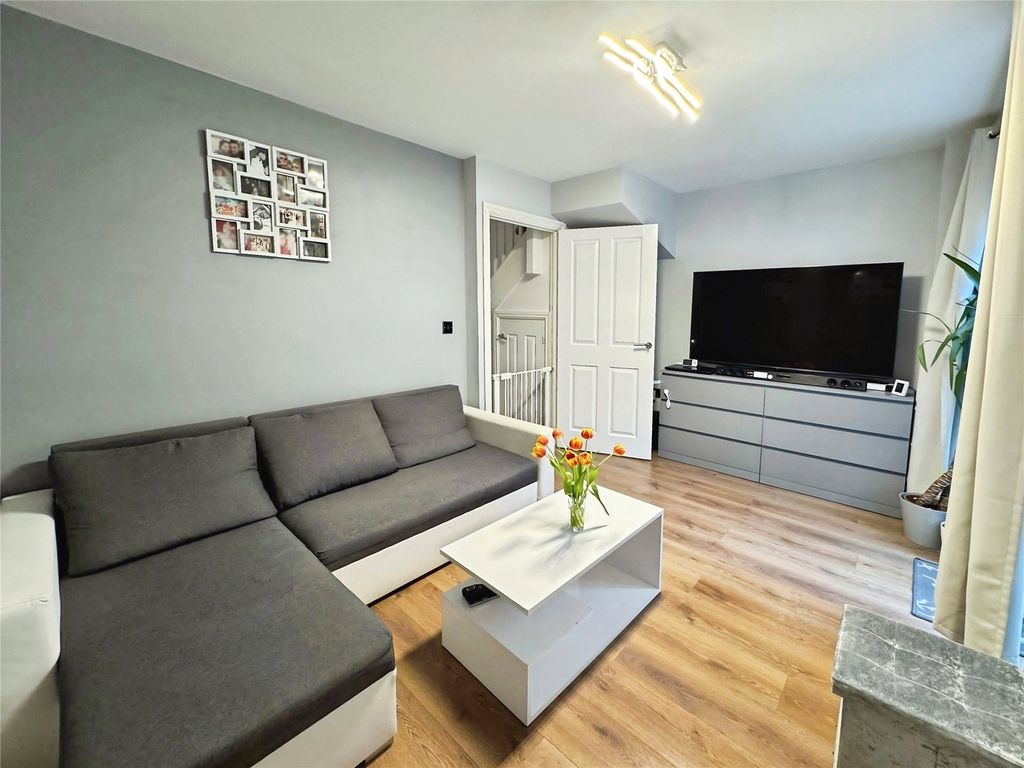 Property photo 2 of 10 Picture No. 06