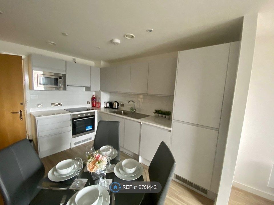 Property photo 3 of 35