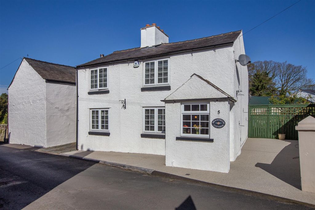 Property photo 1 of 24