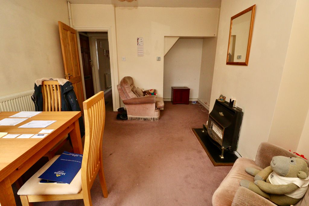 Property photo 3 of 10 Img_5040