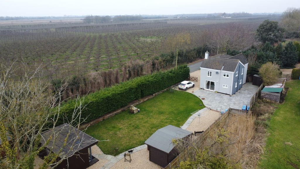 Property photo 1 of 28