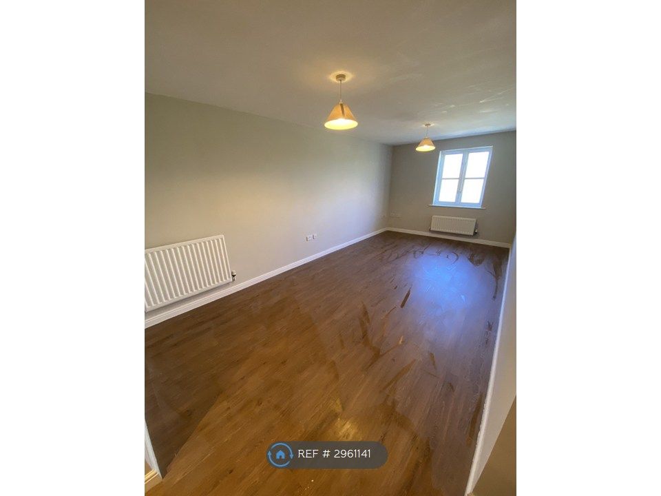Property photo 1 of 15 Living Room/Dining Room