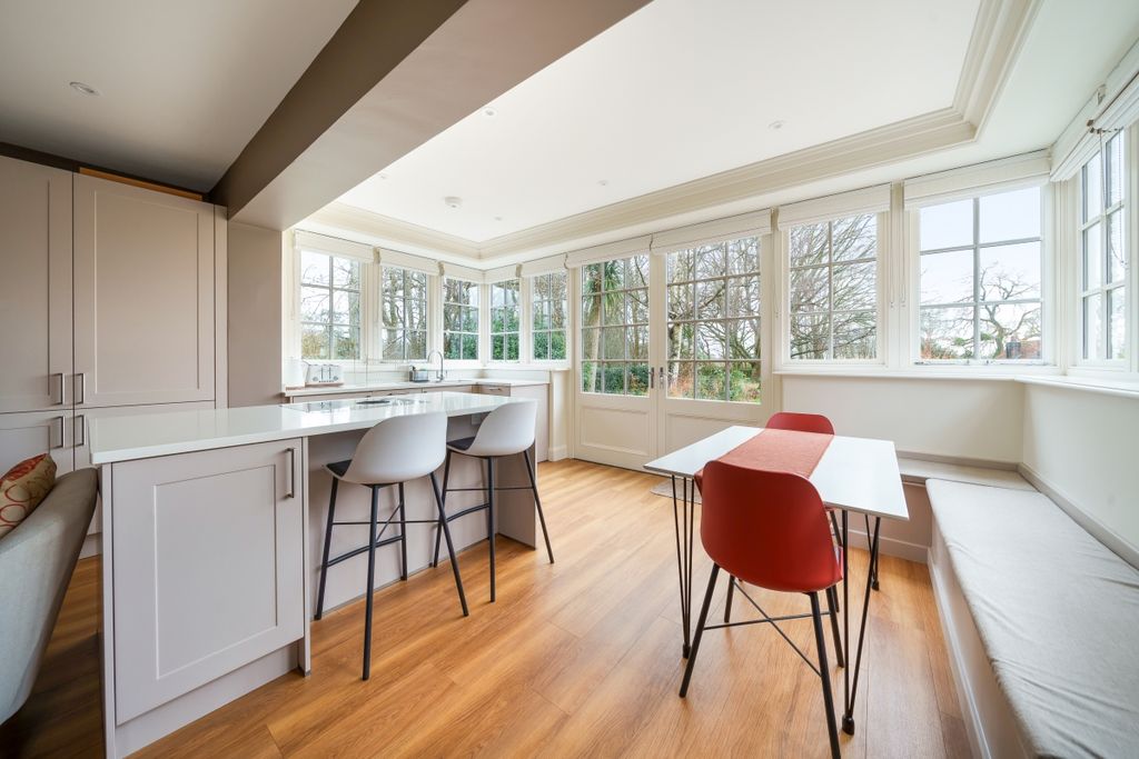 Property photo 1 of 15 1068924 (4)