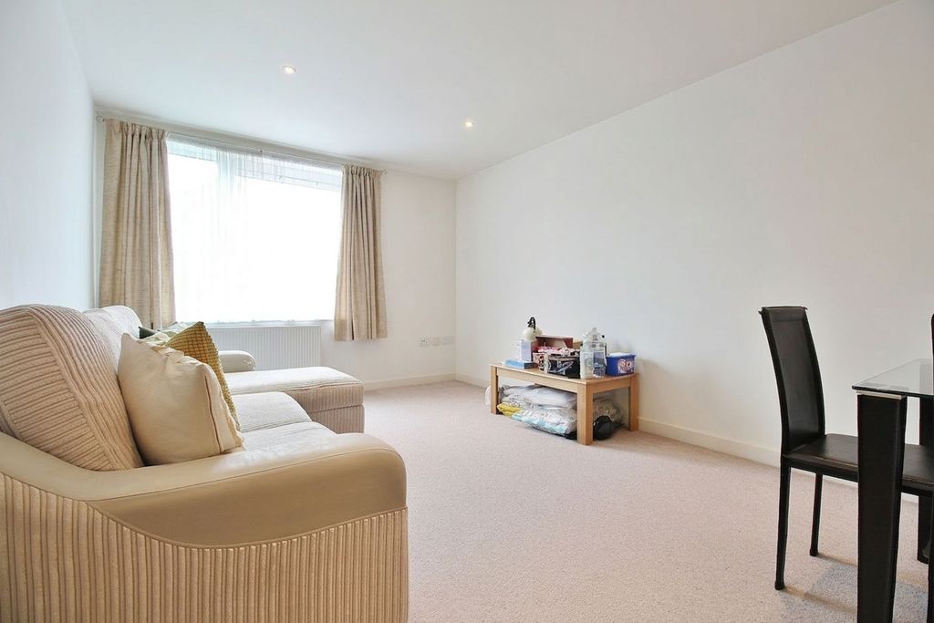 Property photo 1 of 5