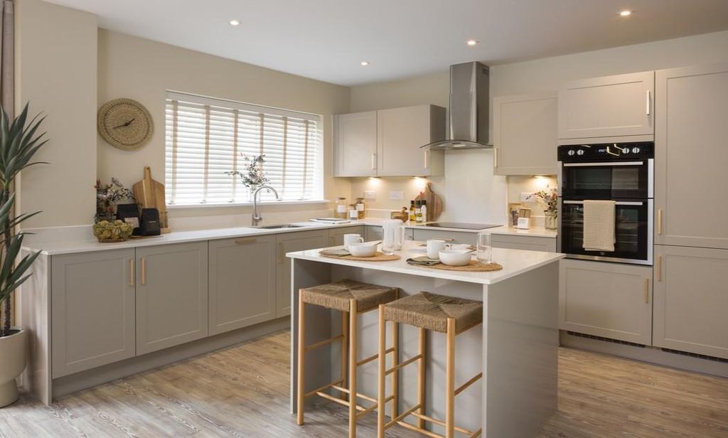 Property photo 2 of 8 Dandara - Zoopla -