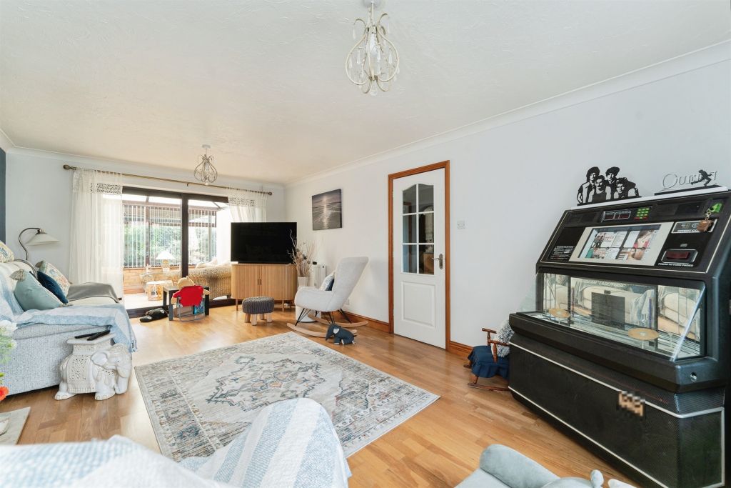 Property photo 2 of 24