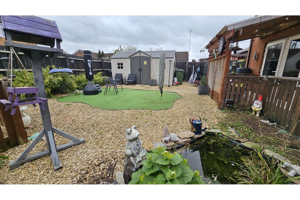 Additional image 4 of 2 bed semi-detached house for saleShaw Close, Pershore WR10