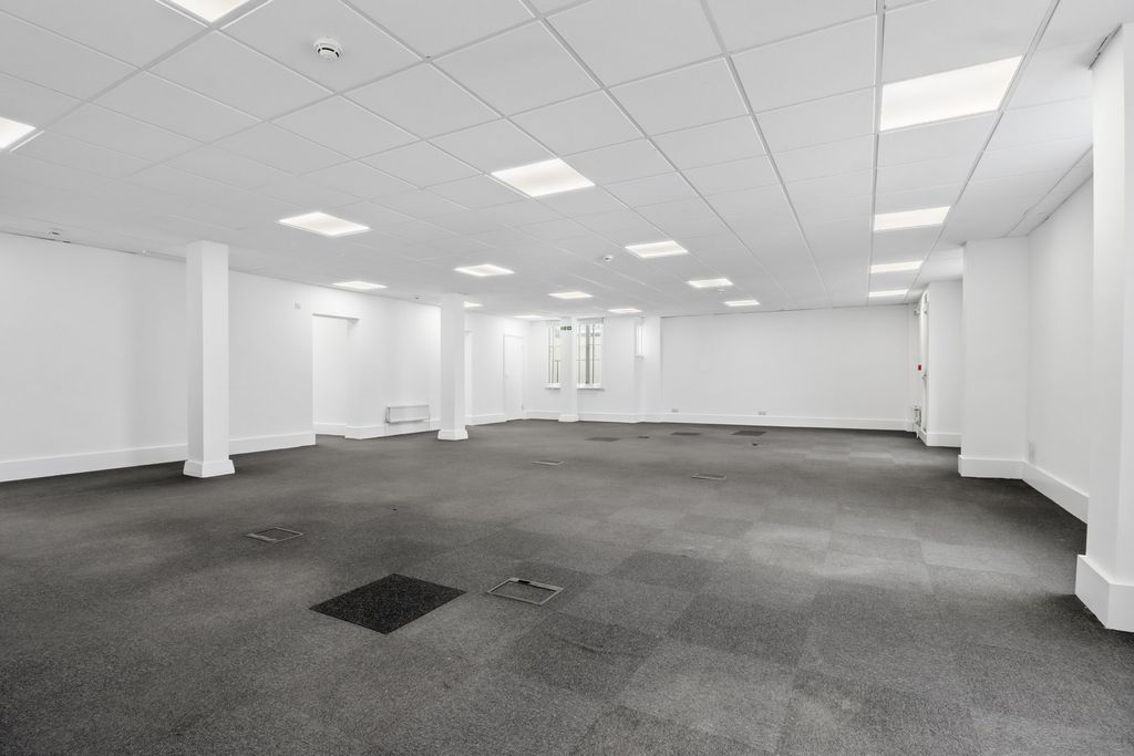 Property photo 3 of 10 Picture 3