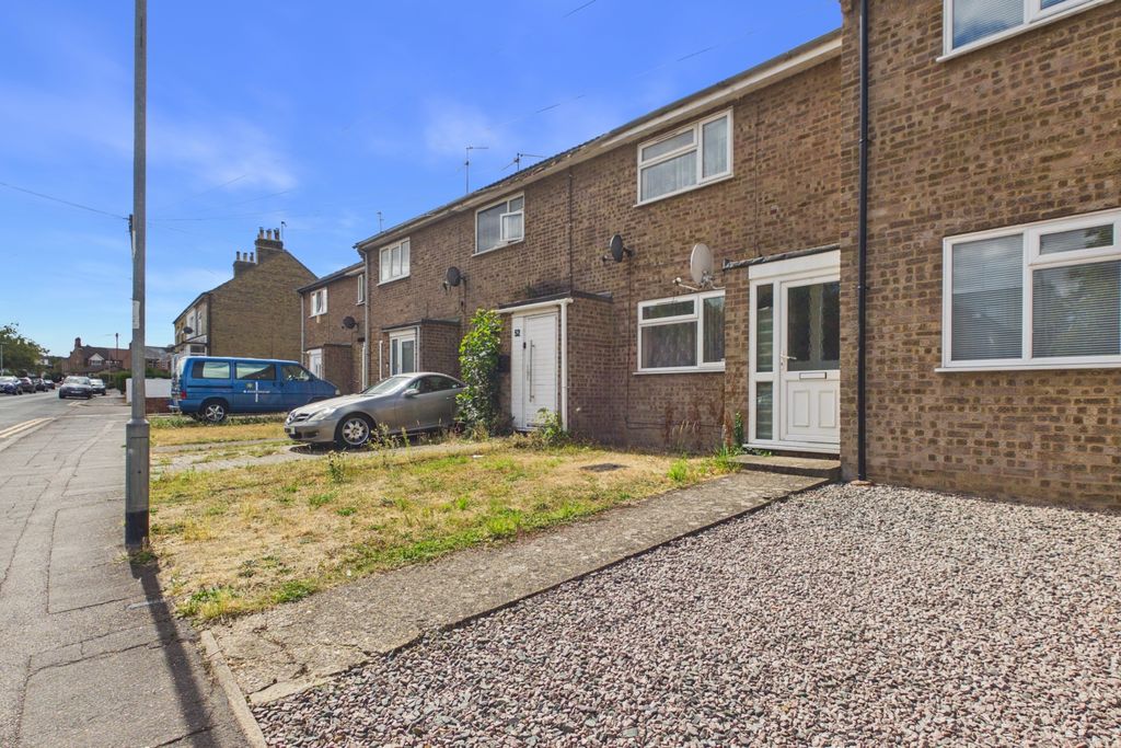 Property photo 1 of 17