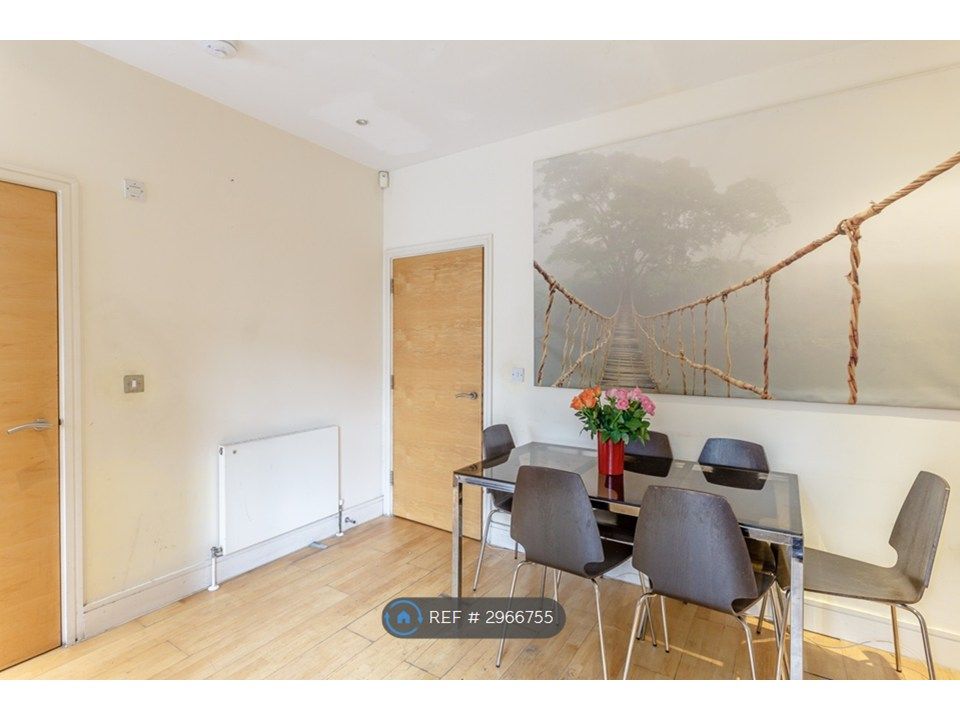 Property photo 2 of 12 Dining Room