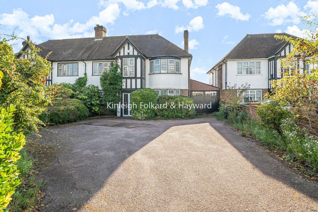 Property photo 1 of 23 Picture No. 04