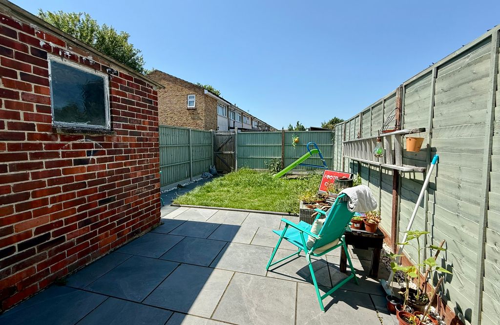 Property photo 3 of 7